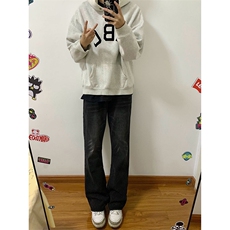 黑色