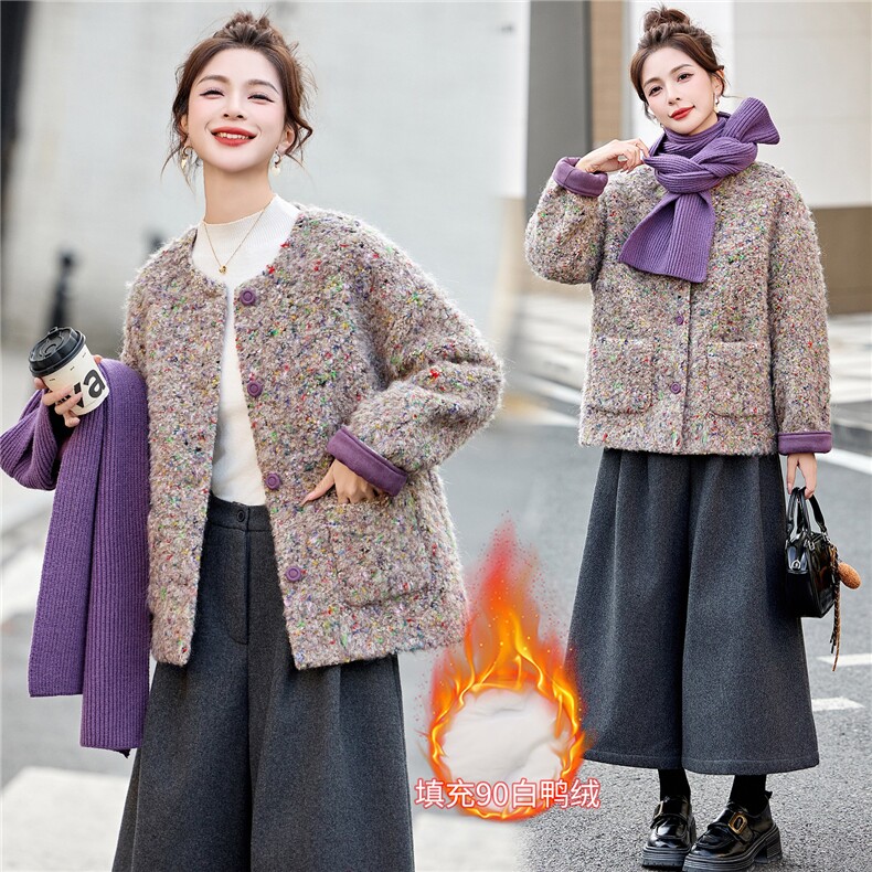 2025冬装新款简约时尚宽松舒适配围巾羽绒服,女装羽绒服,沁沁公主