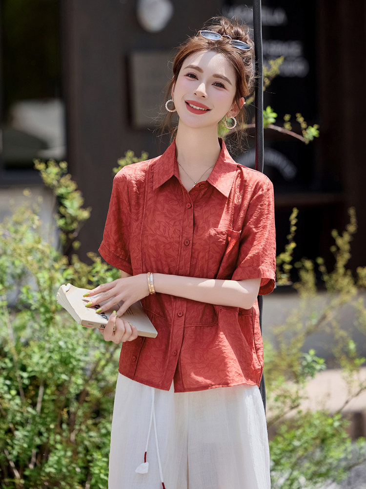 红色复古提花短袖衬衫女夏2025新款休闲气质妈妈洋气减龄小衫上衣,女装衬衫,余墨