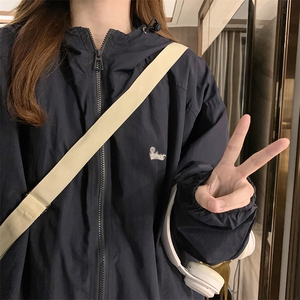 CC595-P73 新款美式宽松山系登山服冲锋衣外套情侣款图片