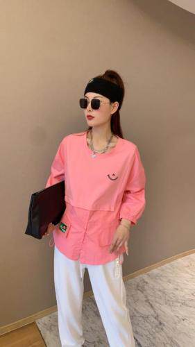 【现货】夏季新款针织衬衫拼接款笑脸刺绣七分袖潮款圆领卫衣，女装衬衫，微迪菲