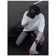 白色