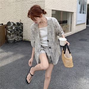 碎花西装短裤套装女夏2025新款高级感气质两件套ootd超火巨好看图片