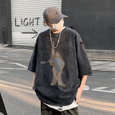 黑色