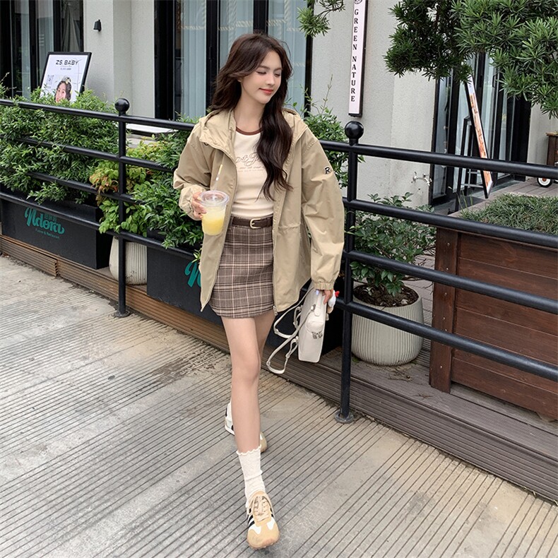 欧货高端大牌撤柜尾单2024秋季时尚个性长袖外套宽松拉链连帽风衣，女装风衣，天使之佳话