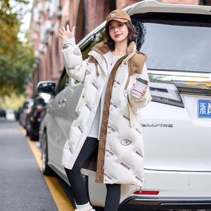 设计感印花撞色羽绒服女中长款2024冬新款加厚保暖连帽白鸭绒外套图片