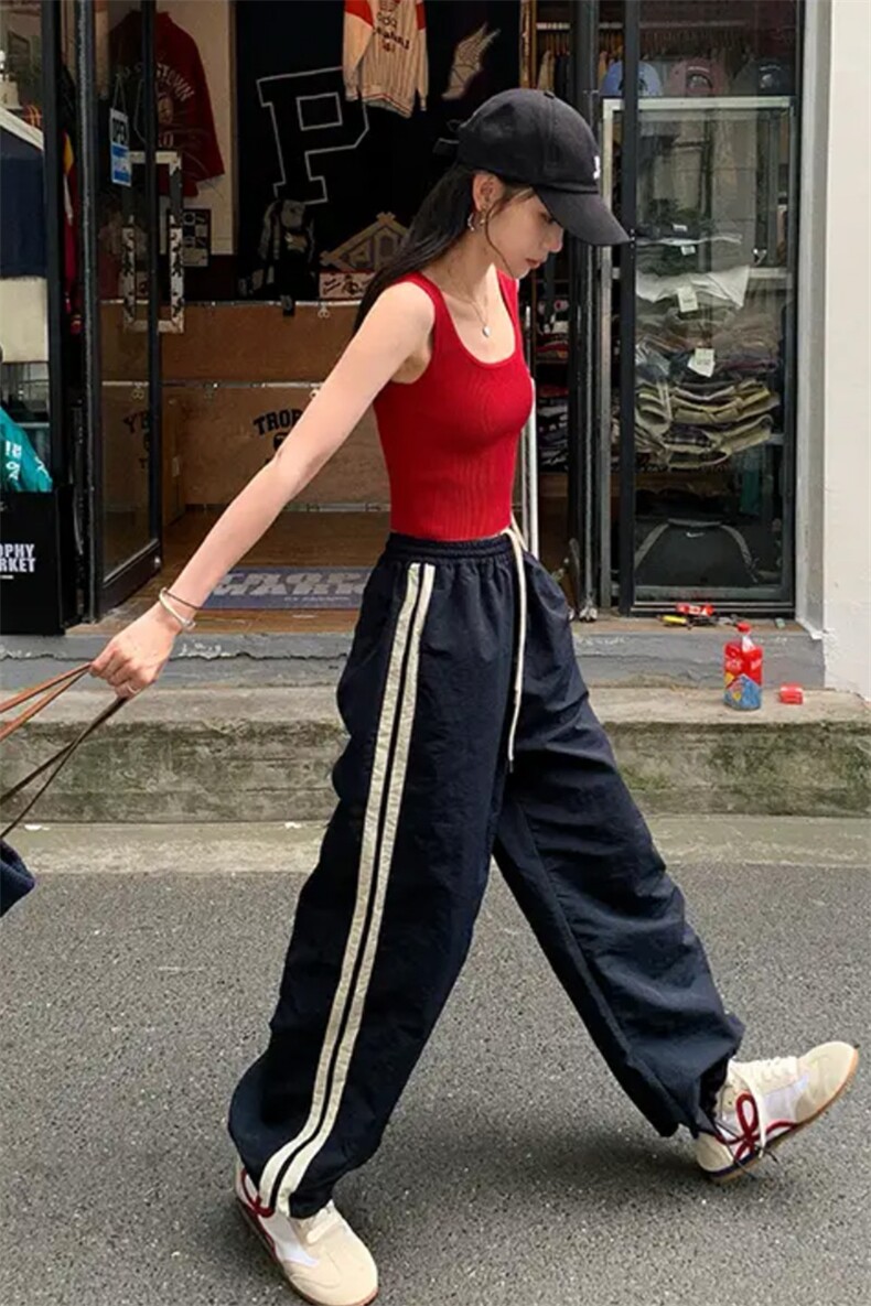 2025年夏季宽松侧边条纹运动裤,女装休闲裤,唐诺