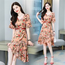 2021新款女气质显瘦法式高腰V领复古仙碎花松紧腰连衣裙送腰带，女装连衣裙，丽美静依