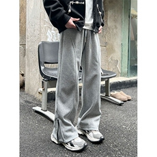 深灰色