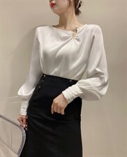 立裁设计肩部镂空套头款，其它，雅莱依秀