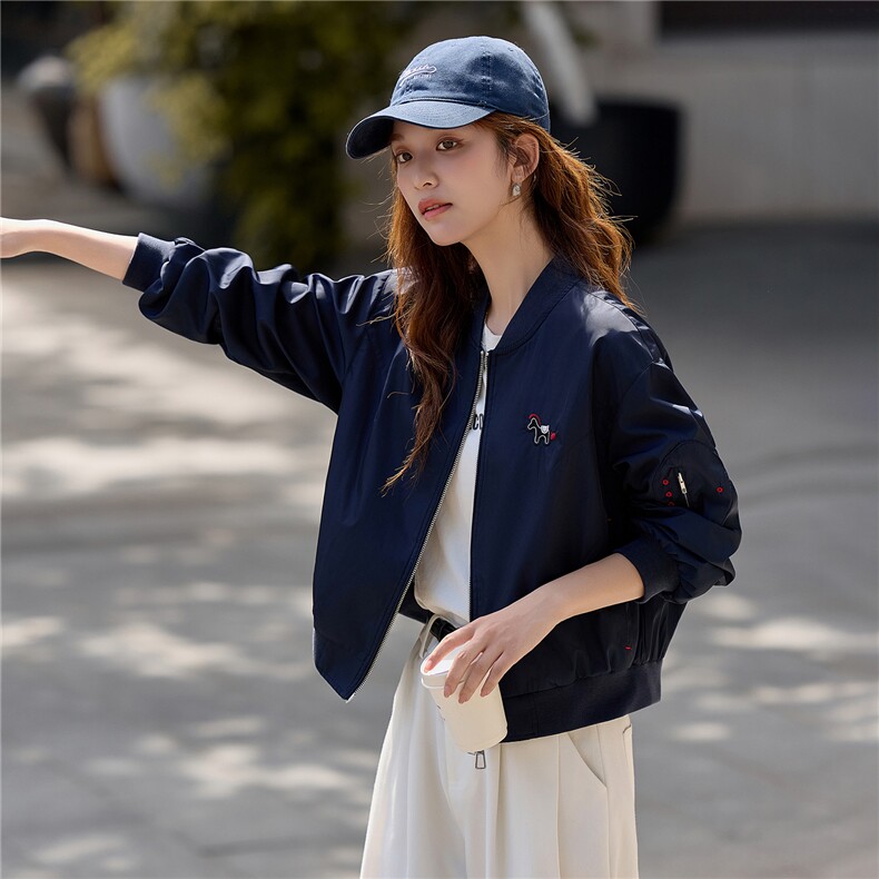 短款棒球服外套女款2026秋新款时髦洋气小个子休闲百搭夹克上衣,女装短外套,梦懿尔
