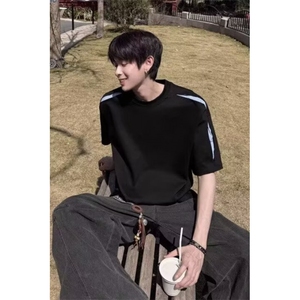 条纹解构拼接设计款夏季百搭T恤短袖男图片