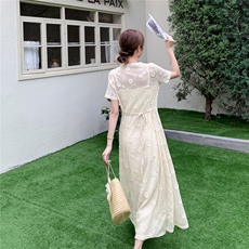 轻奢高级感蕾丝花朵罩衫连衣裙套装女夏新款显瘦别致吊带裙两件套，女装连衣裙，2D041