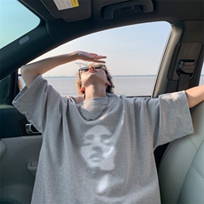 浅灰色