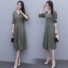 2021春季新款优雅时尚数码印牛筋腰V领连衣裙，女装连衣裙，岚衣(原川流布茜）