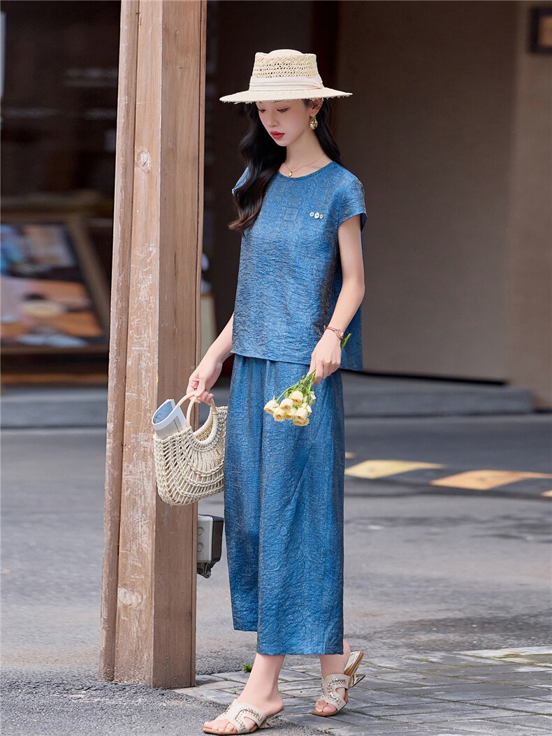 2026年夏季休闲风两件套女,女装套装/套裙,素月