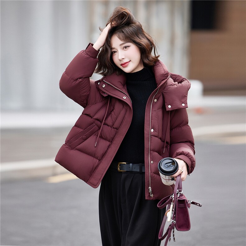 安可拉红休闲连帽短款羽绒服女2025冬季新款保暖面包服小个子外套,女装羽绒服,靓衣阁