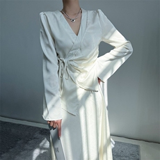 2025年夏季纽扣长袖长裤两件套新中式两件套时尚百搭，女装套装/套裙，蒙绒特