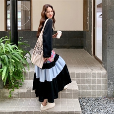黑色碎花拼接T恤连衣裙女2025年早秋新款法式高级感宽松显瘦长裙，女装连衣裙，2C158