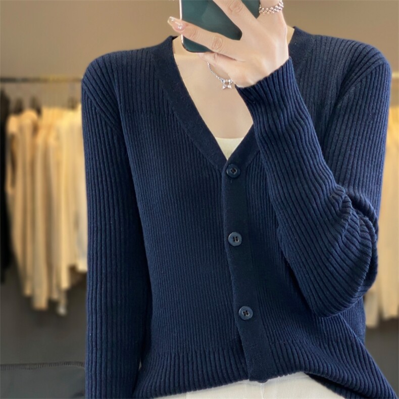 2024春季新款V领羊毛针织开衫女宽松休闲百搭气质毛衣短款外套潮,针织衫/毛衣,雪真羊绒