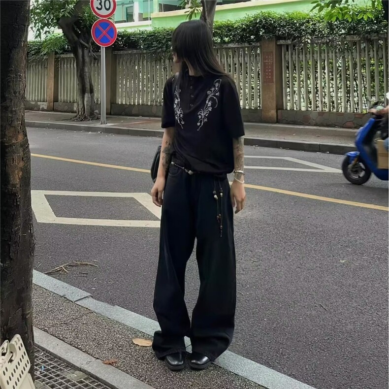 简约2026新款荆棘刺绣水洗ins风宽松直筒阔腿牛仔裤长裤男女款ins图片