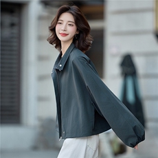 松弛感宽松休闲立领短外套女2025秋季新款百搭小个子洋气夹克上衣，女装短外套，米莱
