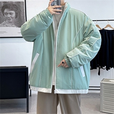 浅绿色