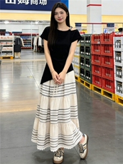 女夏新新款时尚洋气套装设计感一字斜肩短袖上衣杏色半身裙两件套，女装套装/套裙，江南