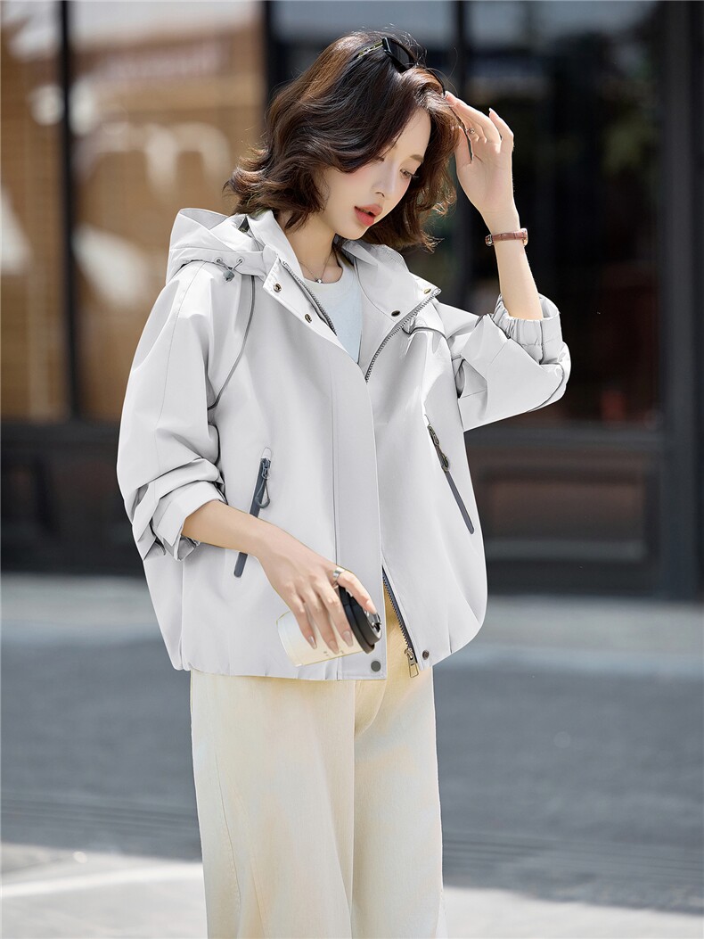 2026年秋季直筒型街头长袖连帽插肩袖拉链休闲户外风衣外套女,女装短外套,微微衣阁