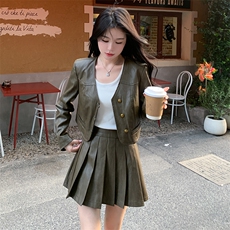 新品2c113-8819-p175-k258PU皮时尚套装，女装套装/套裙，2C113