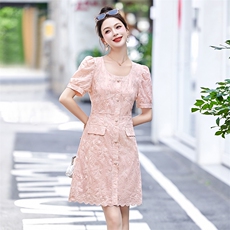粉色小香风蕾丝连衣裙女2024夏季新款小个子方领甜美气质收腰短裙，女装连衣裙，布芭啦