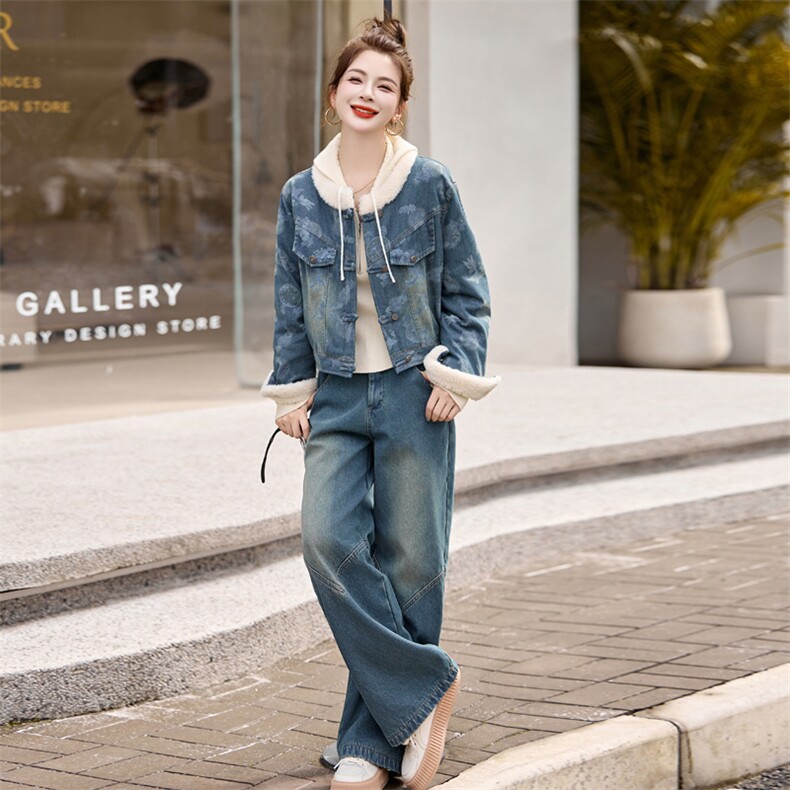 新中式羽绒牛仔时尚套装女2024冬季爆款小个子连帽休闲卫衣三件套图片