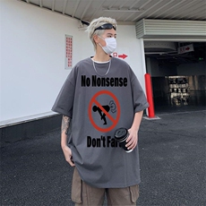 深灰色