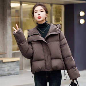 羽绒服女短款2025新款小个子冬季保暖加厚连帽面包服外套图片