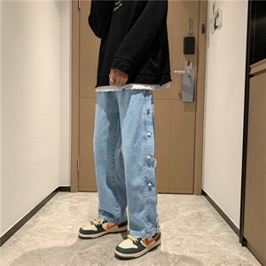 浅蓝色