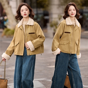 拼毛绒派克羽绒服女2025冬季新款小个子超好看洋气短款白鸭绒外套