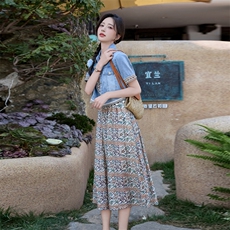 2025夏季新款现货花边连衣裙配牛仔两件套2C056-9507-P155-K218，女装连衣裙，2C256