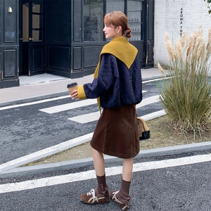 针织围巾撞色圆领菱格棉服女2025冬季新款超火流行小个子轻薄外套图片