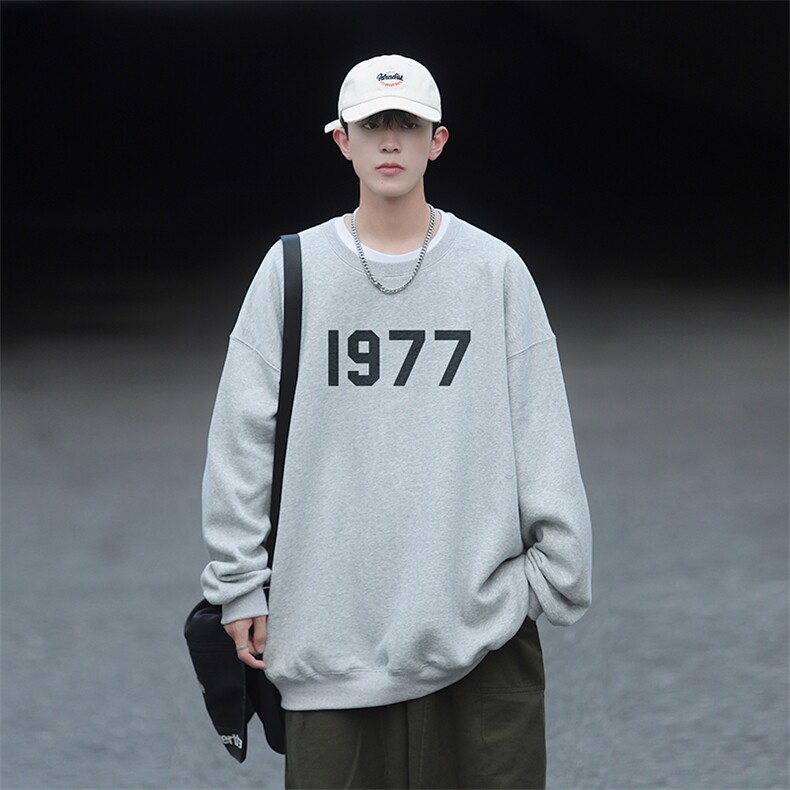 2024新款1977印花宽松圆领卫衣Y127常规版P38加绒版P58咖色,男装卫衣,电商B219