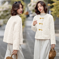 2025年冬季新款羊羔毛复鸡皮绒小香风外套门襟双排扣点缀时尚女装，女装羊羔毛/颗粒绒，贝蕾酷儿