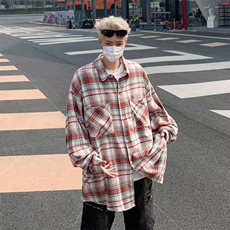 红色