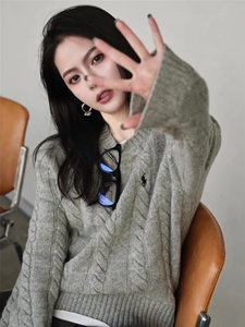 时尚百搭宽松显瘦麻花毛衣女秋冬季新款长袖针织衫慵懒风上衣图片