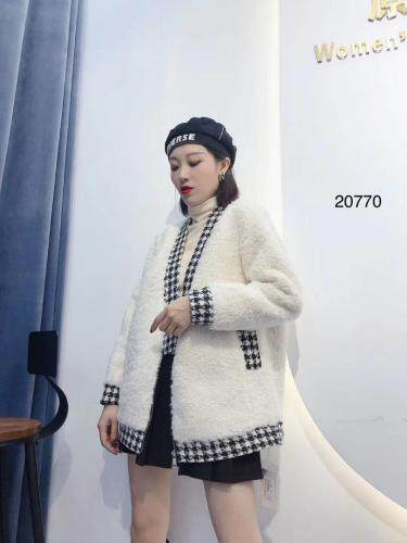 【现货】颗粒绒皮毛一体外套，女装，億亿铭品