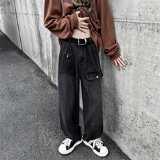 黑色