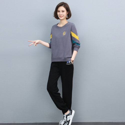 2022春季新款简约时尚气质圆领个性图案宽松休闲两件套,女装套装/套裙,丽影随形