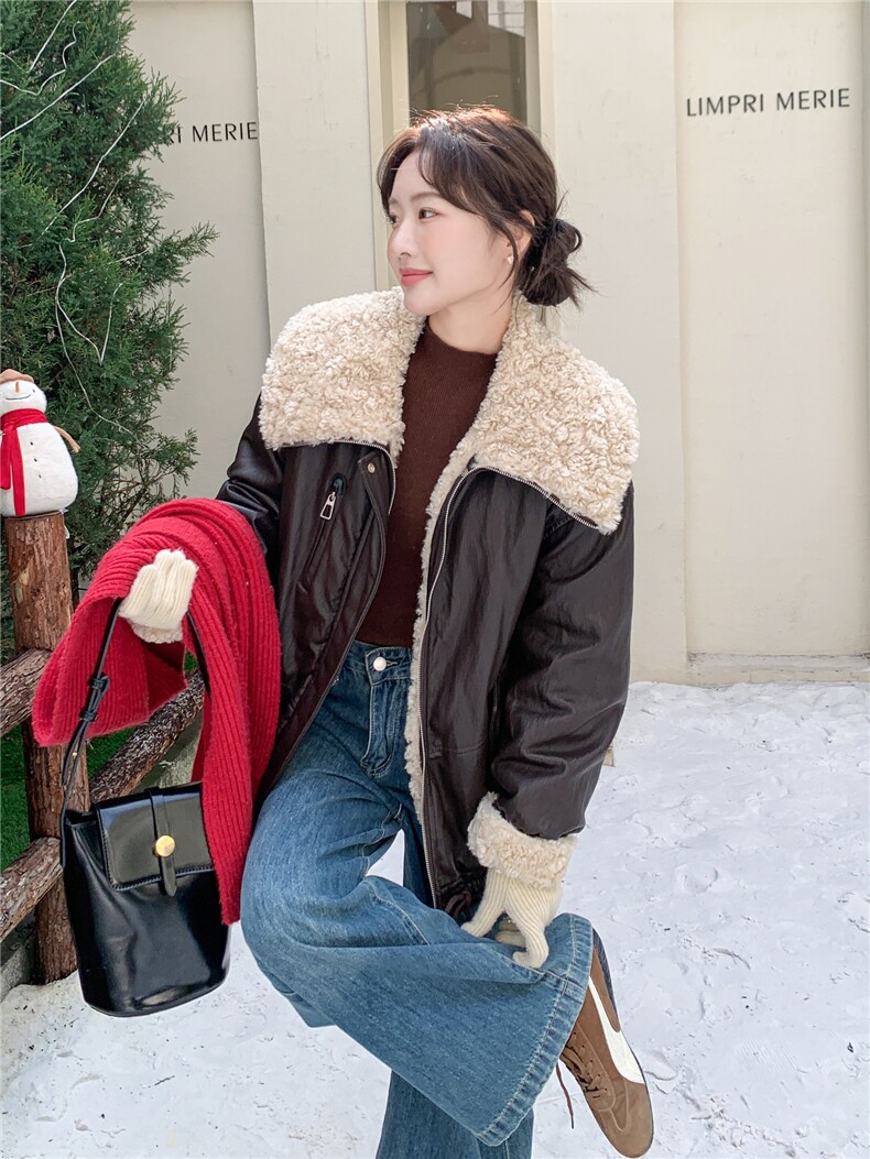 咖色羊羔毛翻领羽绒内胆皮衣外套女2025冬季新款时髦洋气保暖上衣,女装皮衣,艾米莉亚