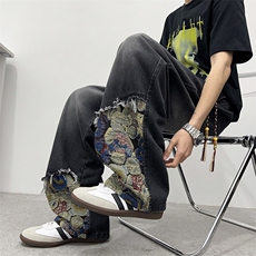 黑色