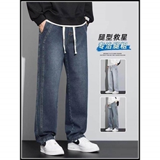 深蓝色