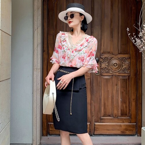 2022夏季新款优雅气质V领印花小衫+修身半身裙两件套，女装套装/套裙，卡杰菲