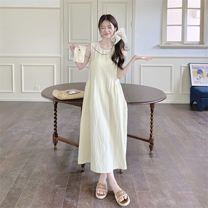 独特超好看黄色无袖连衣裙女夏2025新款绝美温柔气质背心连身长裙图片
